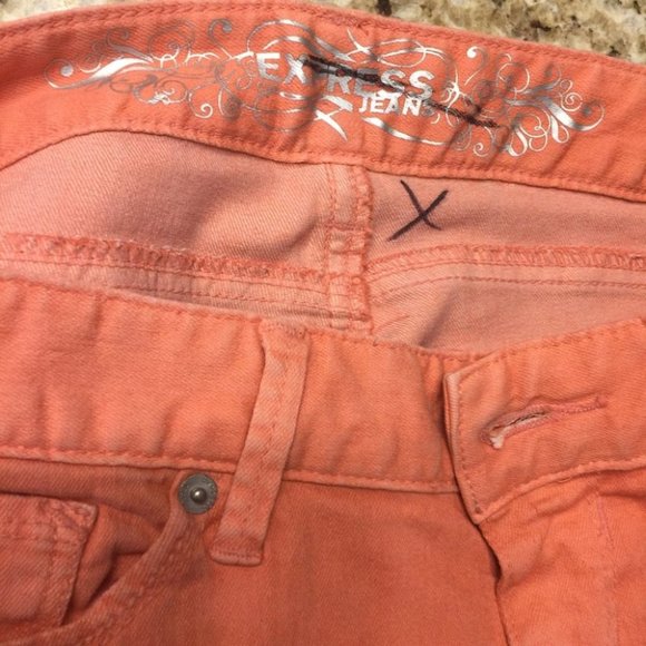 Express Zelda Slim Fit Ultra Low Rise Jean Legging - Picture 4 of 4